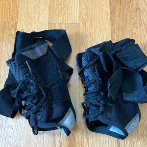 Shock Doctor Ankle Braces Size S Small Volleyball